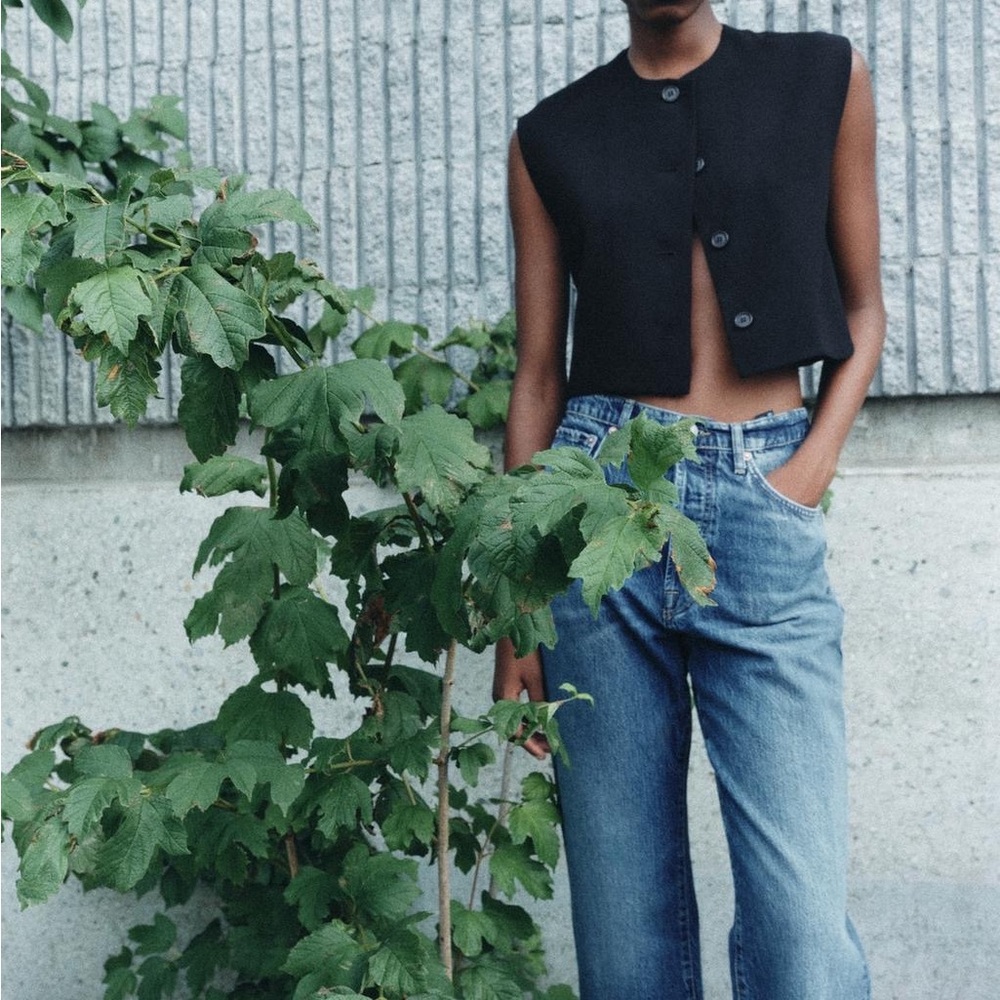 Zara Blue Boyfriend Jeans Relaxed Fit Timeless Style